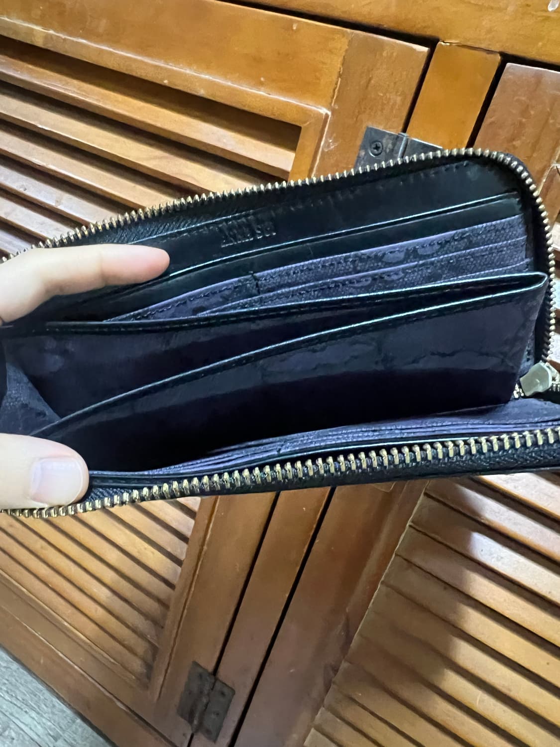  안나수이(Anna Sui) 빈티지 스터드 장지갑 상품이미지4