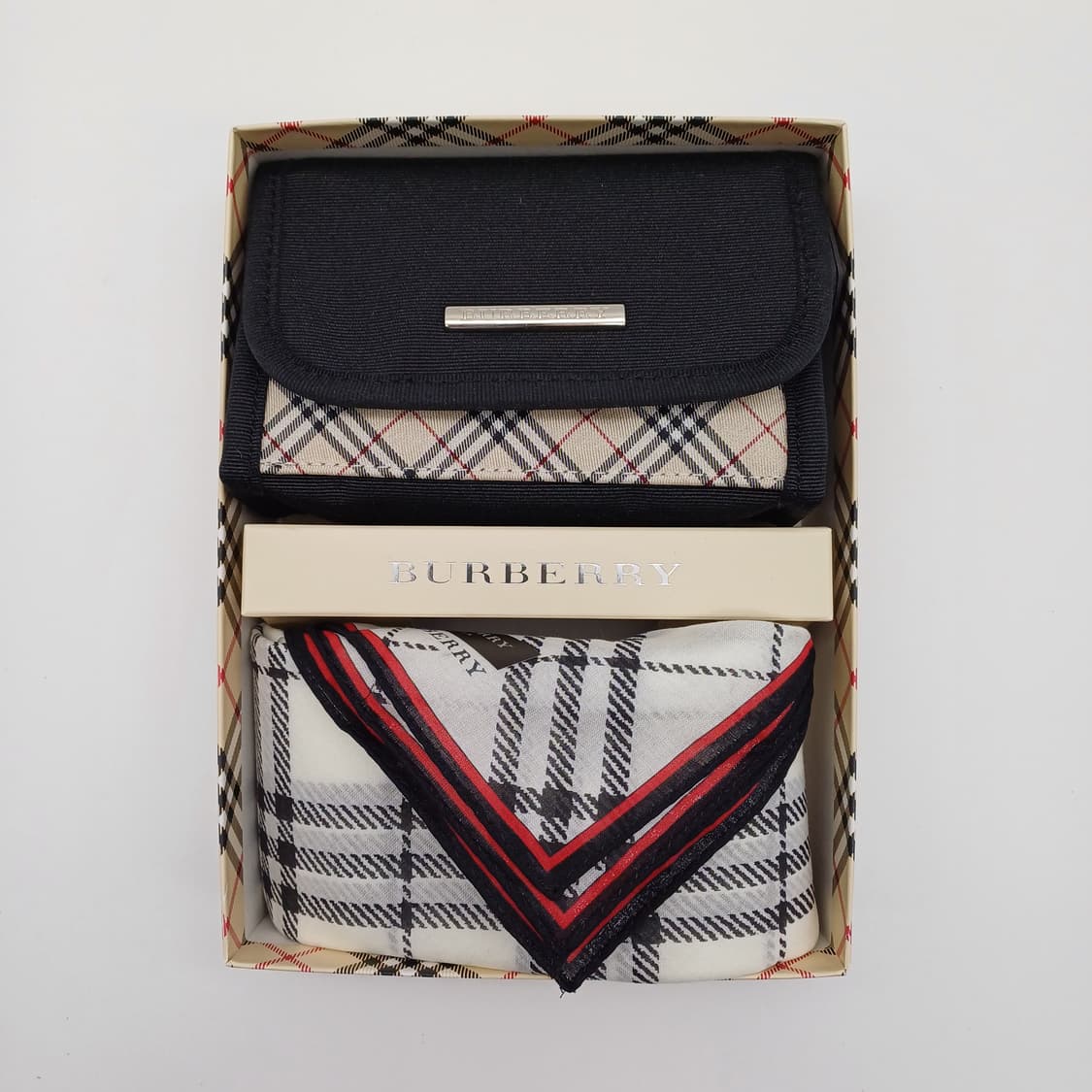 BURBERRY 버버리 손수건 스카프 + 미니 파우치 세트 BFS 상품이미지2