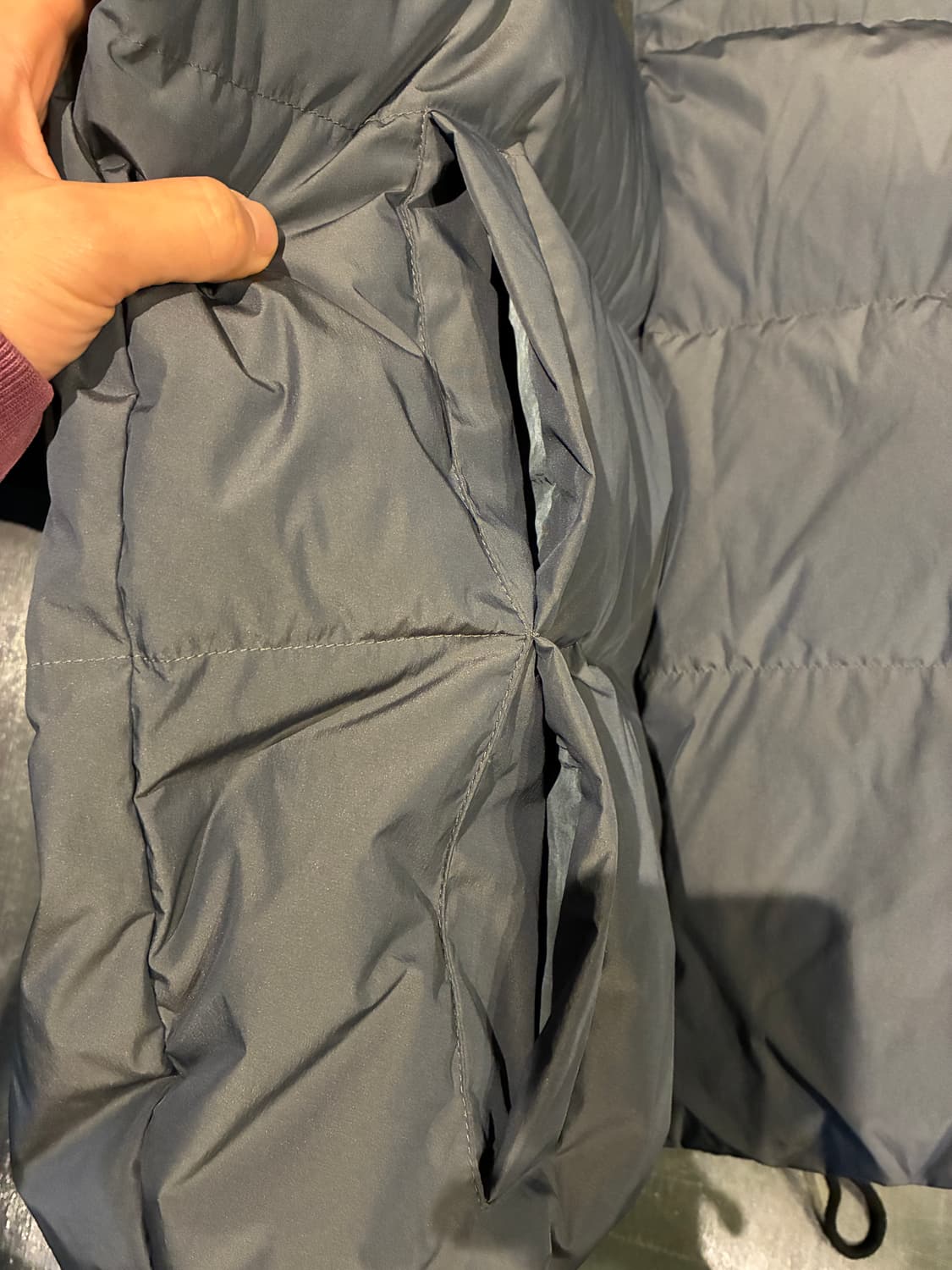 3) 해칭룸 후디드 다운 푸퍼 차콜 패딩 상품이미지5