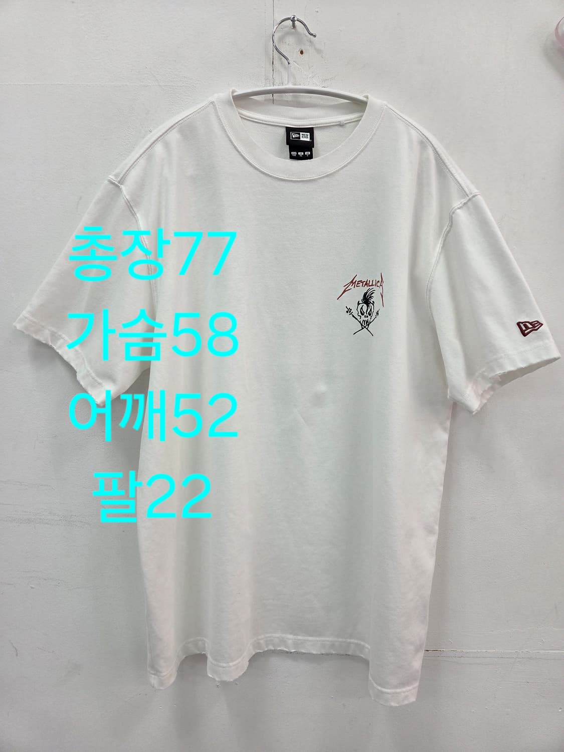 XL 뉴에라 메탈리카 반팔 티셔츠 화이트 상품이미지1