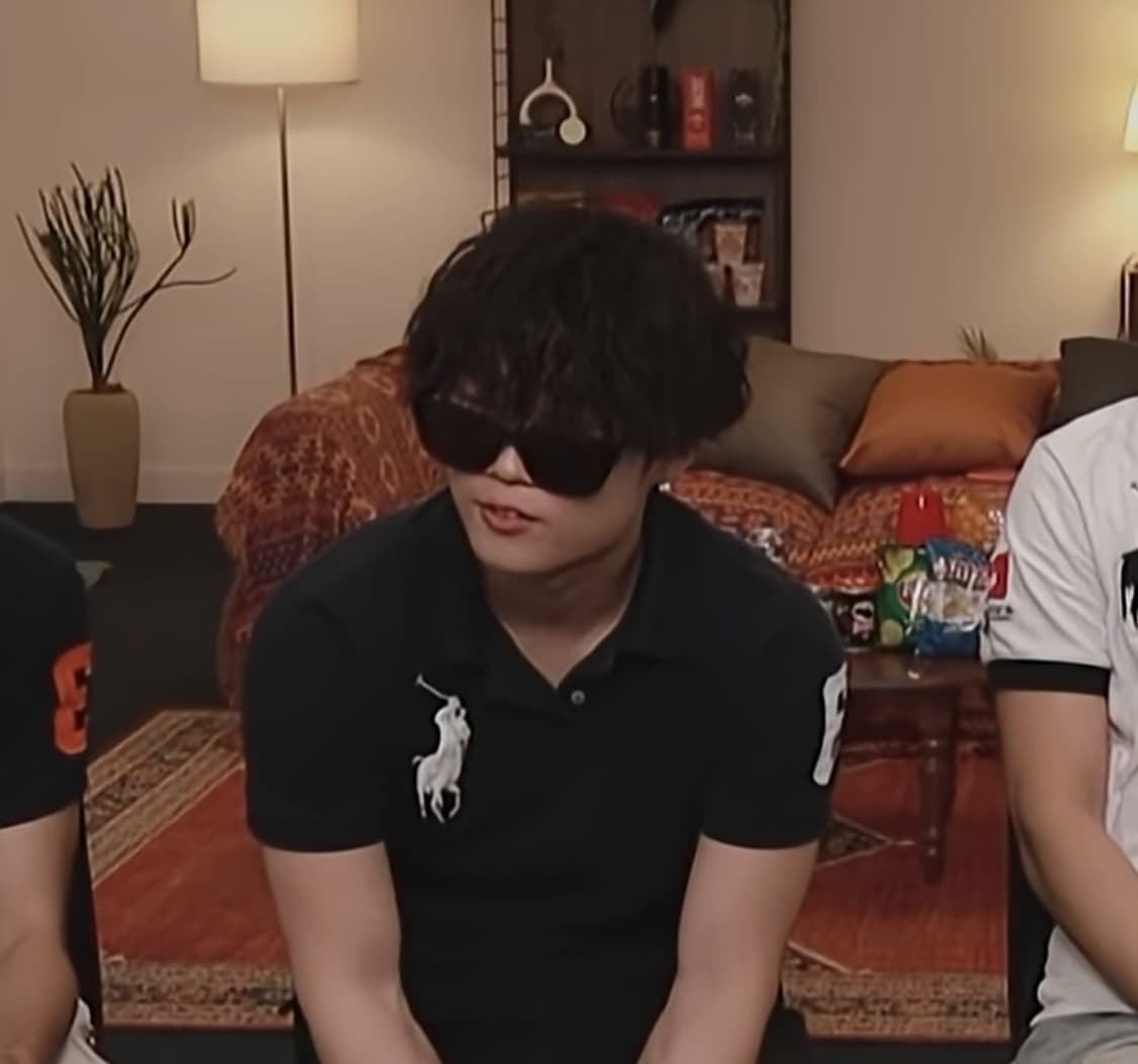 폴로 빅포니 블랙 카라반팔 M 김하온 빅포니 (단추텍) 상품이미지1