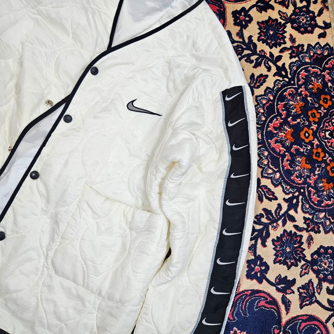 나이키(Nike) 90's 사이드라인 스우시 빅로고 깔깔이 자켓 상품이미지3