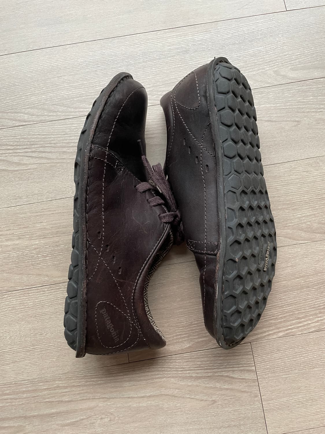 파타고니아 loulu 룰루 레더 슈즈 벨벳 브라운 상품이미지6