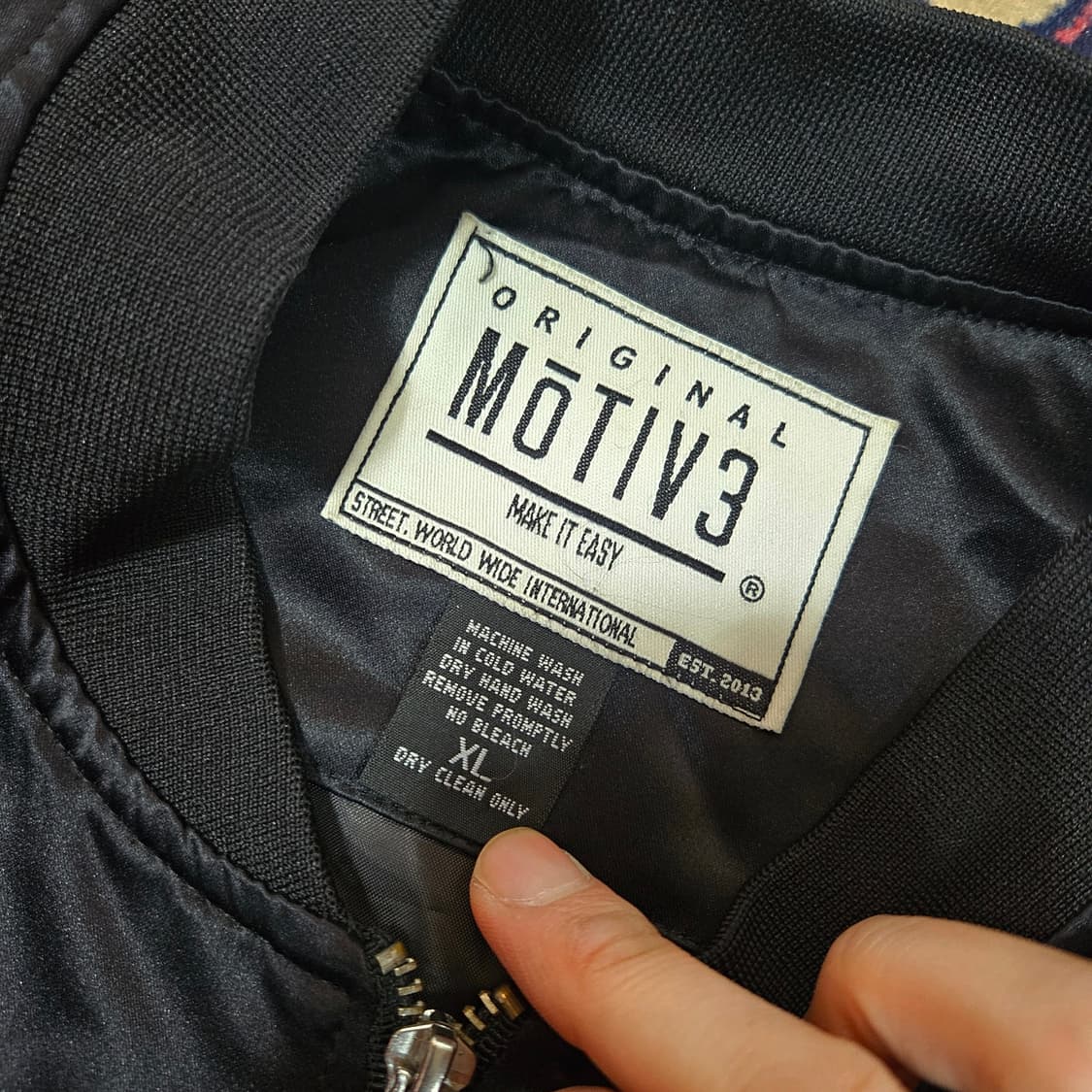 모티브 타이거 유광 블루종 자켓 XL size 상품이미지6