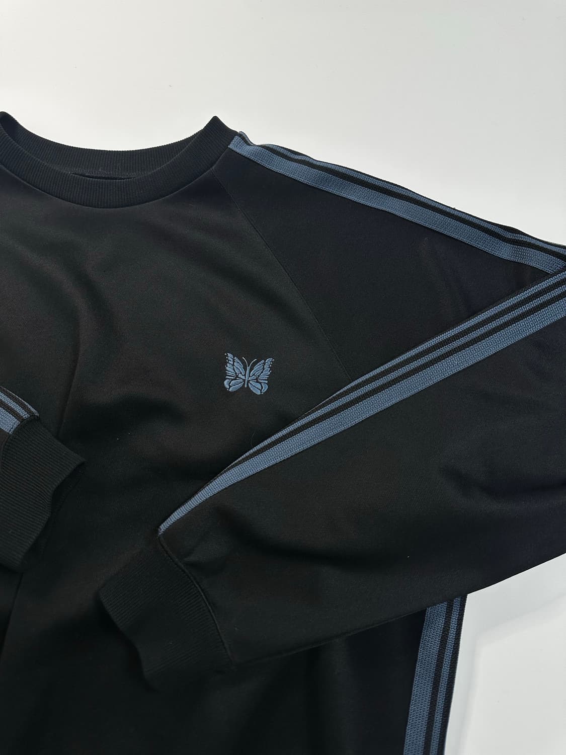 니들스 크랙 크루넥 셔츠 폴리스 스무스 맨투맨 상품이미지3