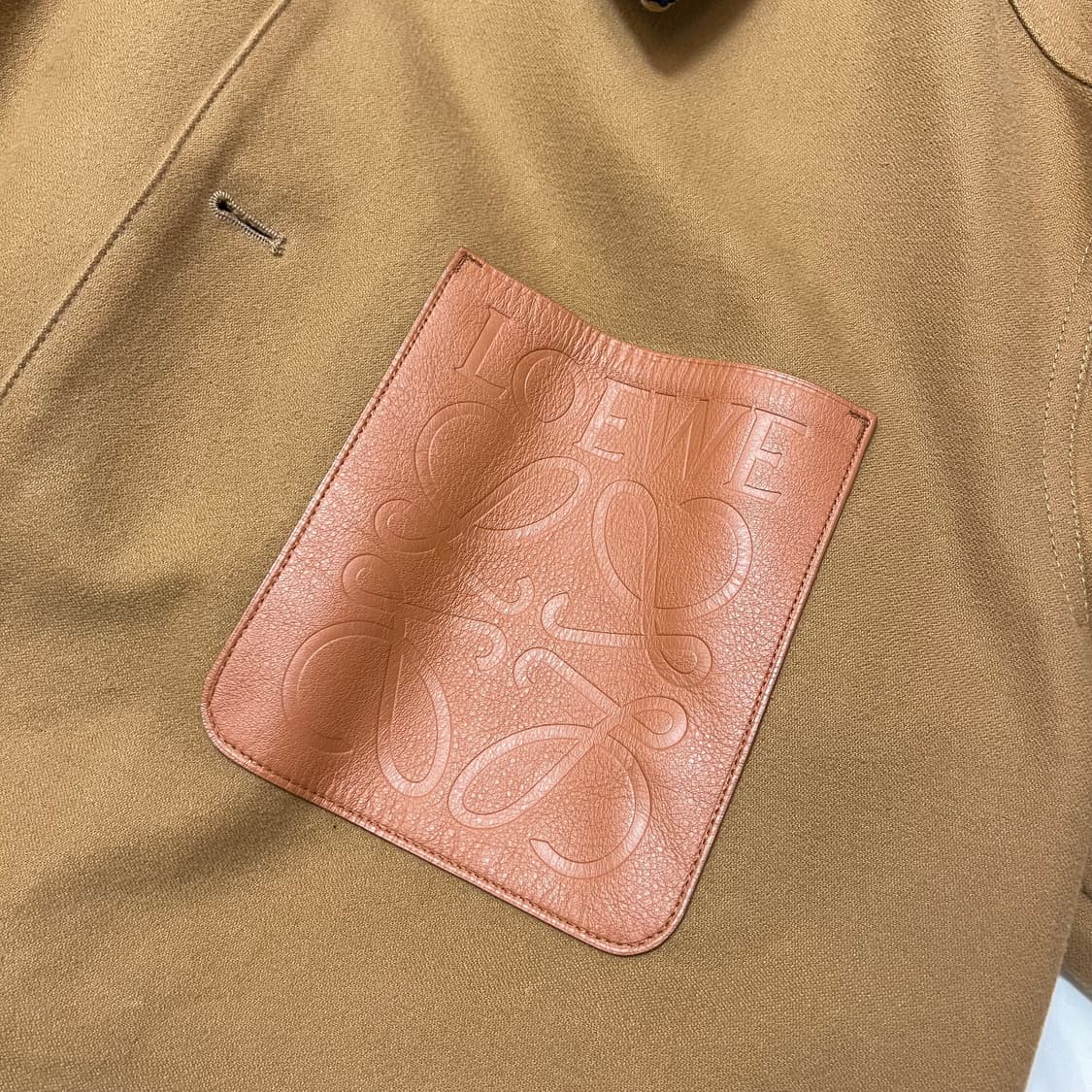 로에베 워크 자켓 상품이미지2