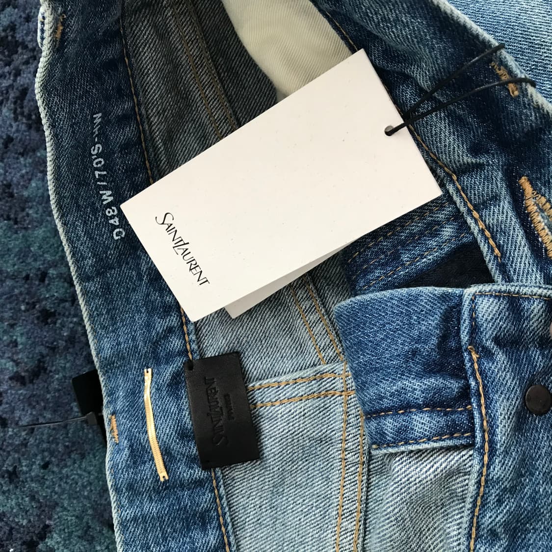 생로랑 SS25 백로고 데님 상품이미지5
