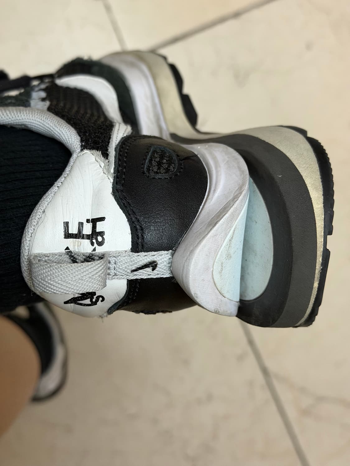 나이키 사카이 상품이미지3