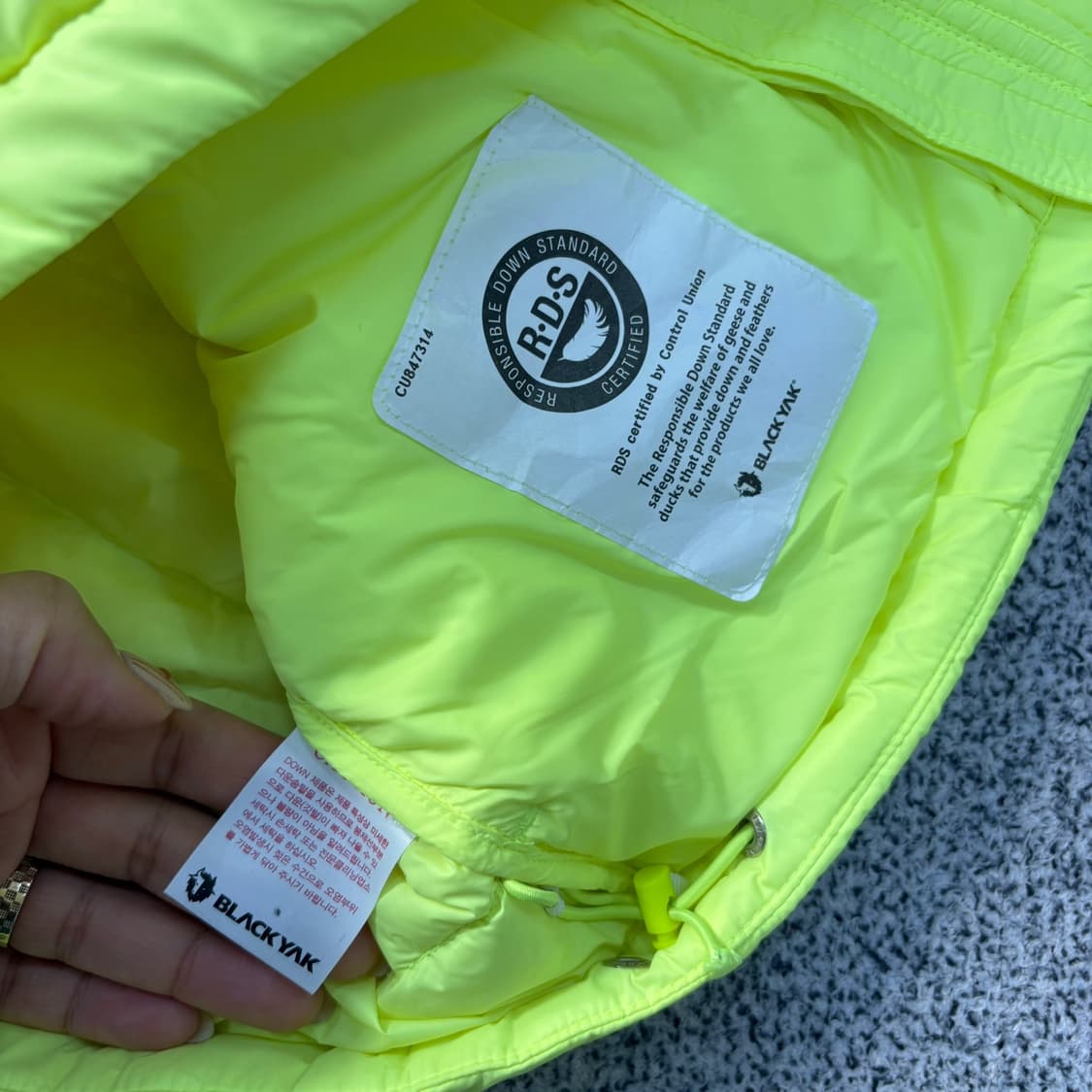 실측 블랙야크 다운 경량 패딩 조끼 0421J 상품이미지4
