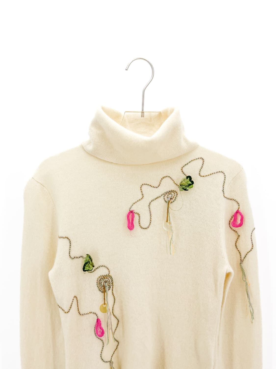 빈티지 자수 터틀넥 니트  상품이미지2