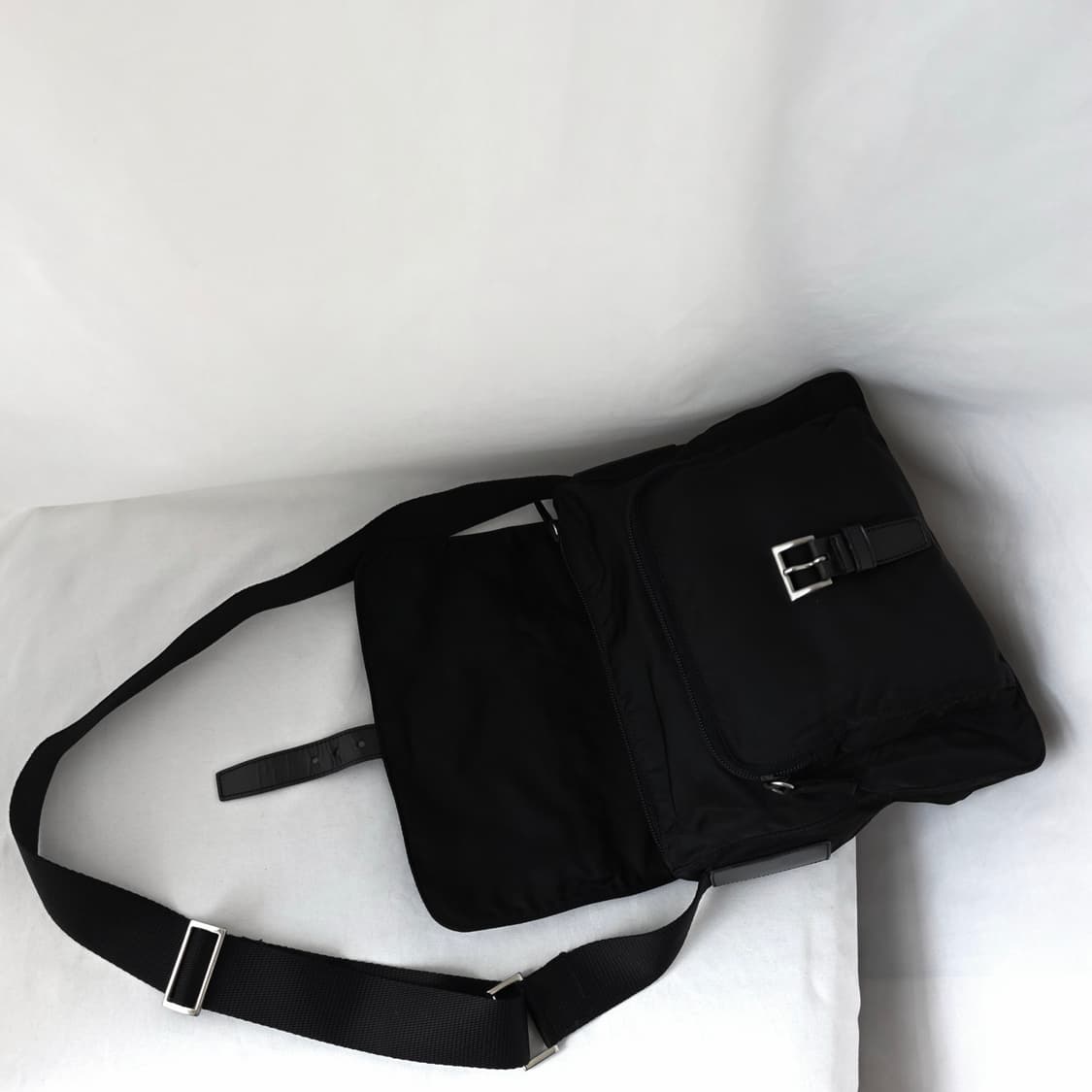 [정품 PRADA] 프라다 나일론 메신저백 크로스백 주우재백 상품이미지5