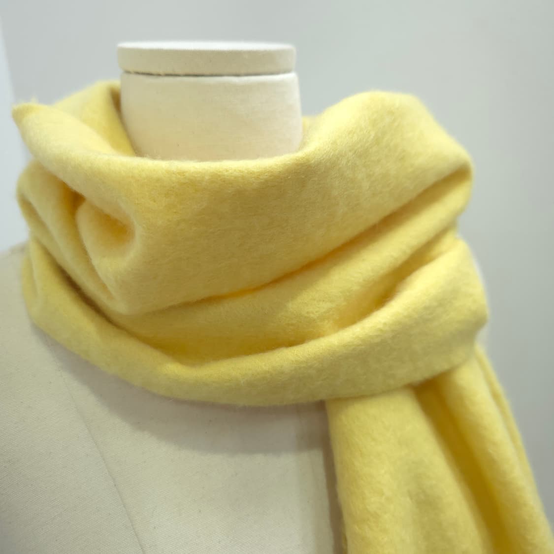 PURE 캐시미어 100 옐로우 머플러 상품이미지2