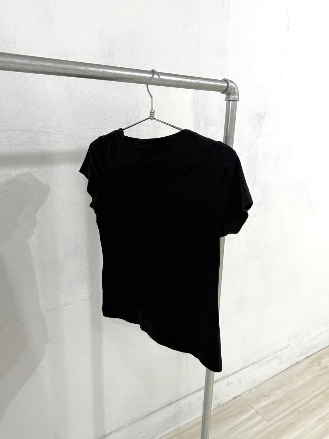 Gold Lettering Black half top 상품이미지10