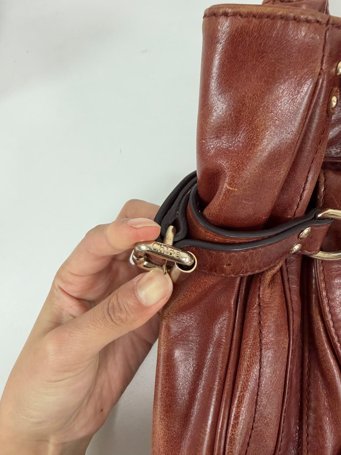 꿀로에 자물쇠백 브라운 상품이미지3