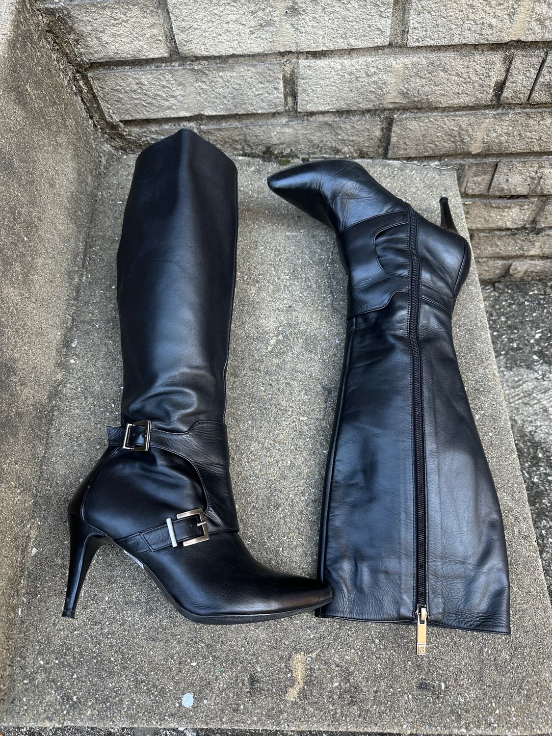 Black Renoir leather buckle boots 상품이미지5