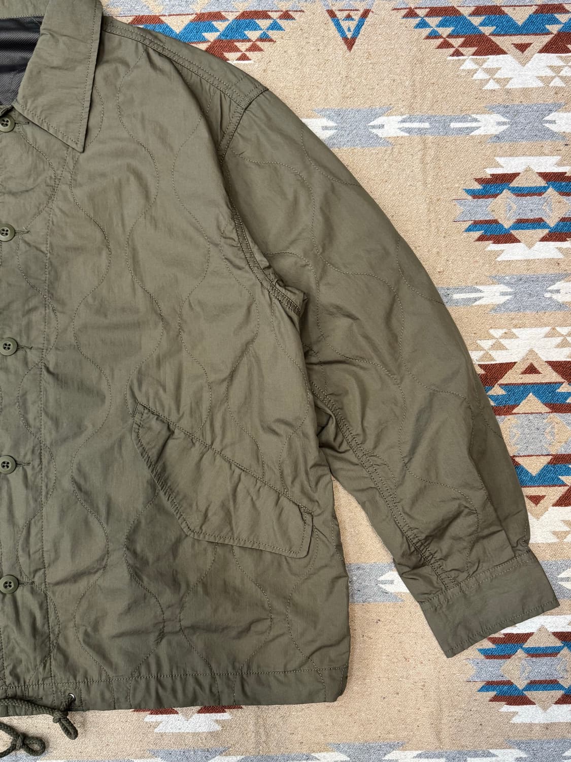 [M][100] 빔즈 B/D 퀼팅 블루종 카키  상품이미지3