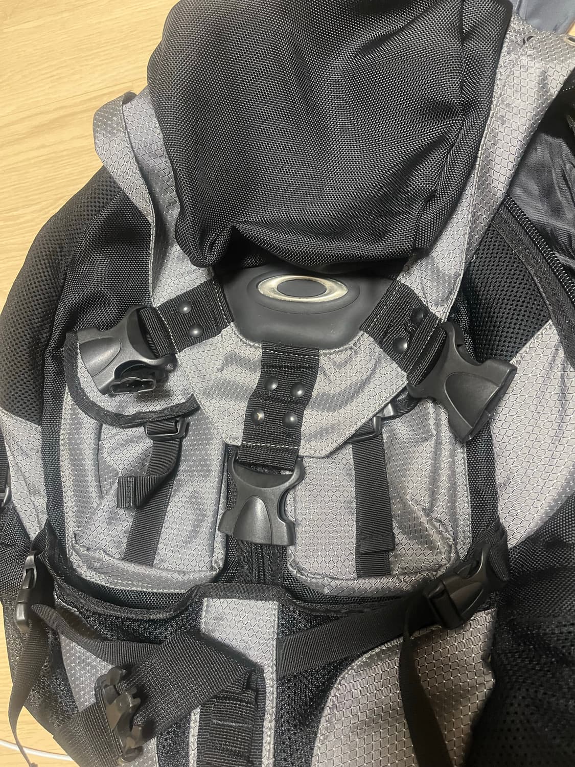 오클리 백팩 상품이미지1