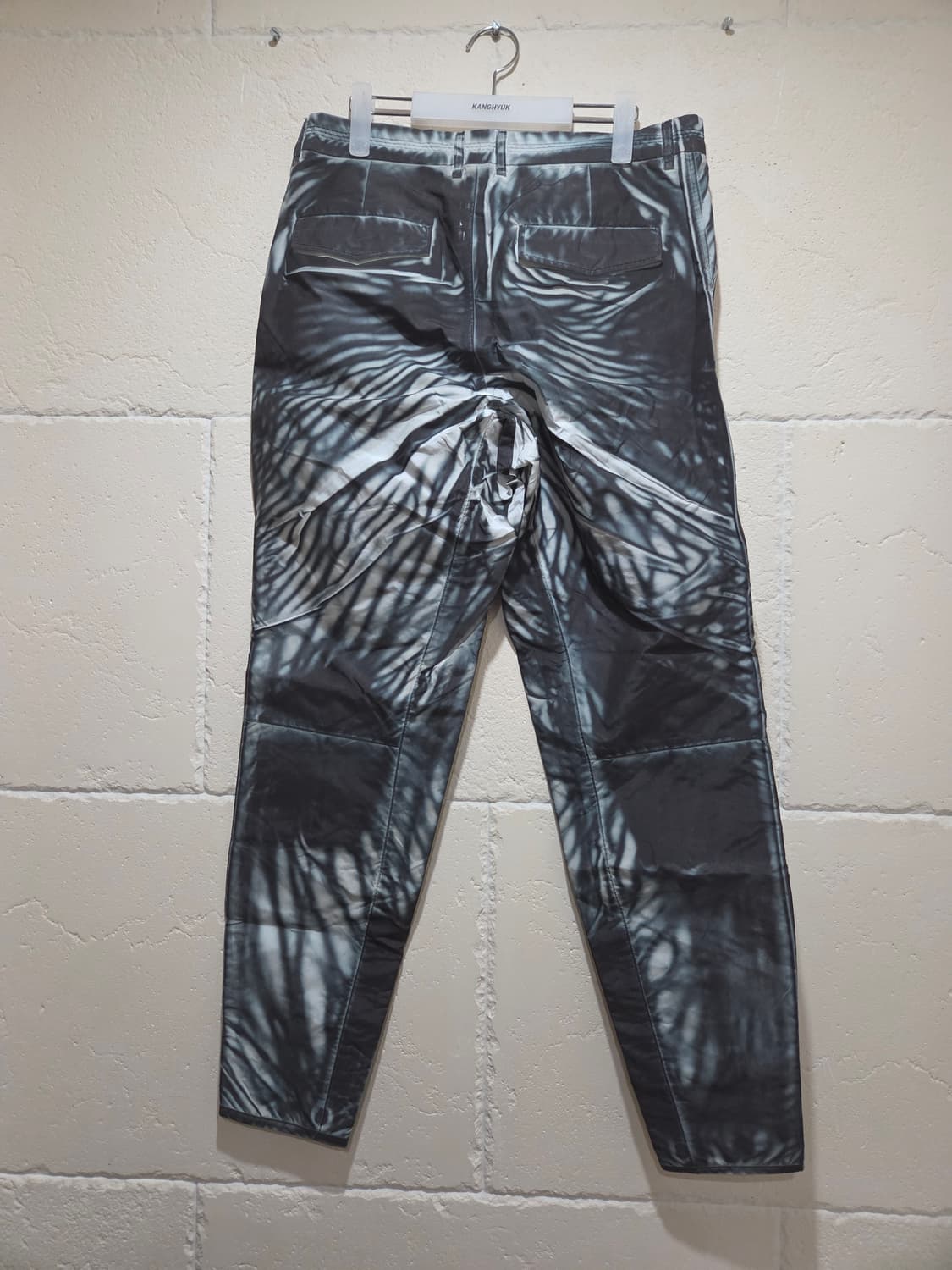 강혁 블랙 프린트 애어백 트라우저 M 상품이미지2
