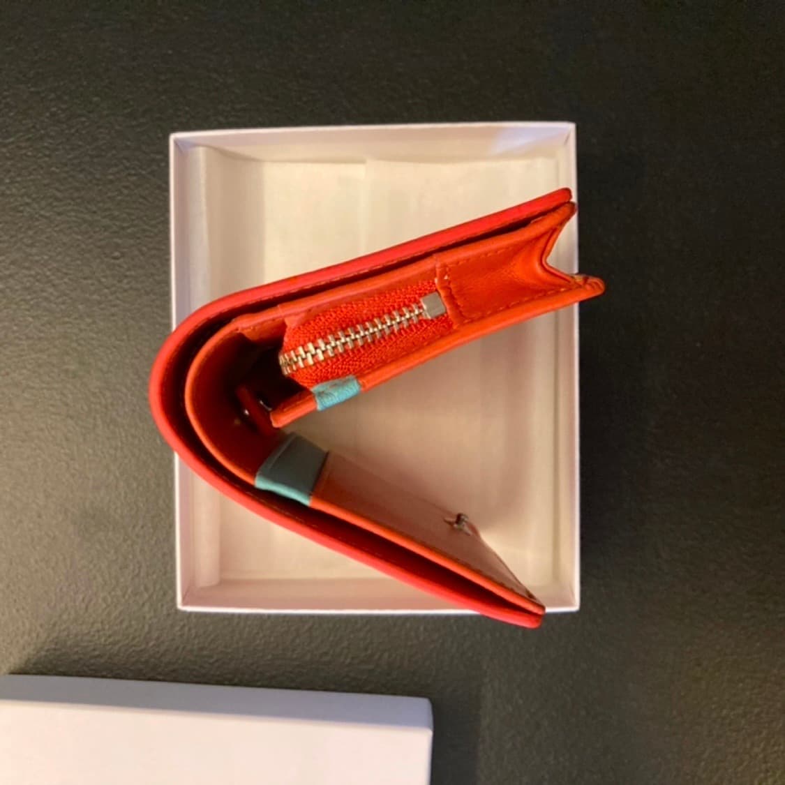 [새상품] 비비안웨스트우드 해피베어 레드 반지갑 상품이미지4