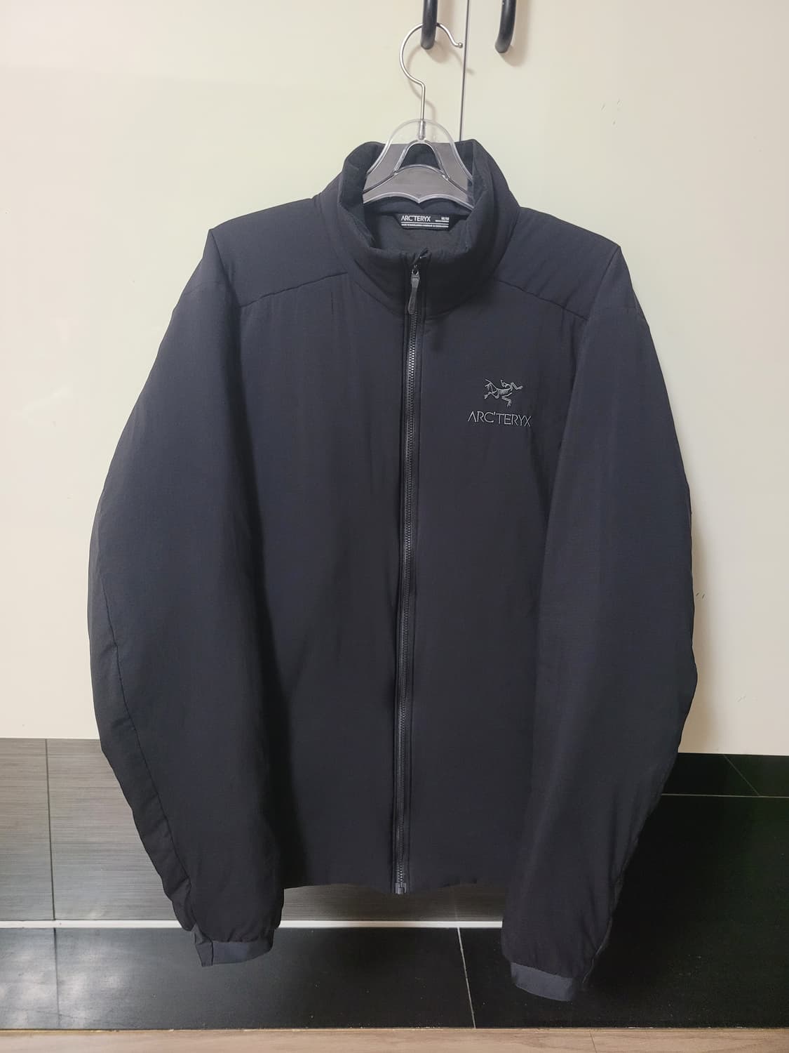 아크테릭스 아톰ar 자켓 블랙 M사이즈 상품이미지1