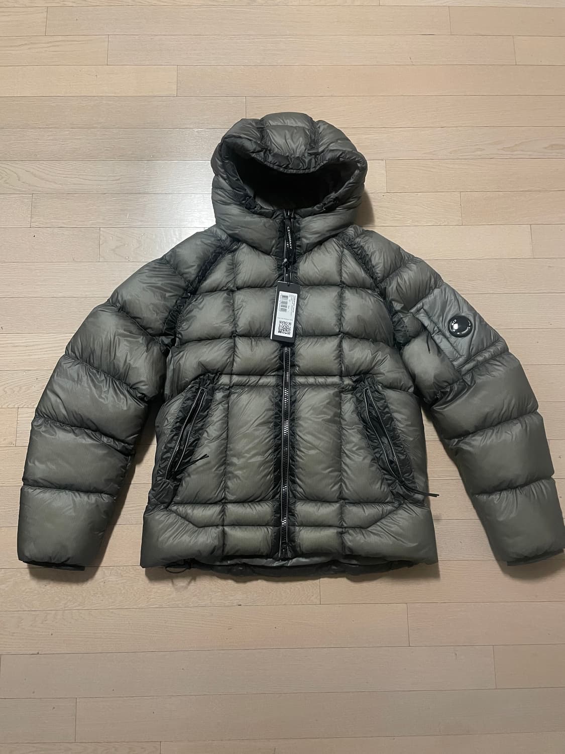 D.D. SHELL HOODED DOWN JACKET GUNMETAL 상품이미지1