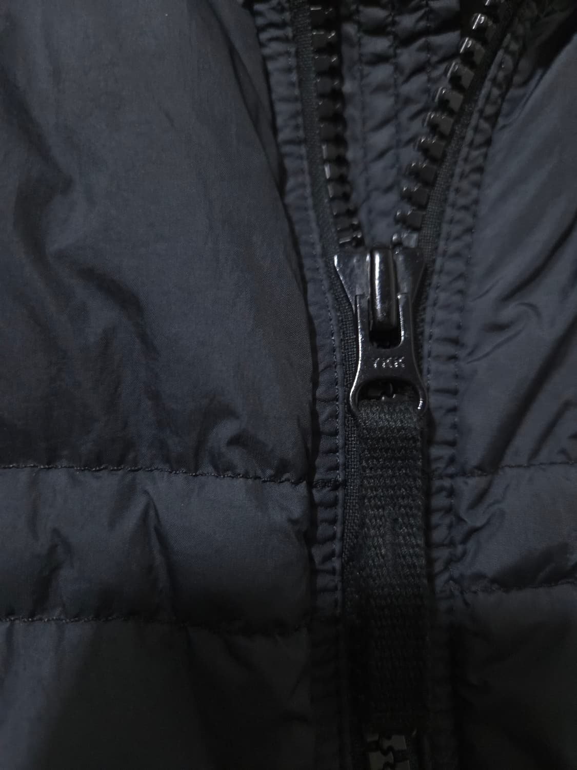 [새상품급] 스톤아일랜드 크링클랩스 패딩 자켓 L Size 상품이미지8