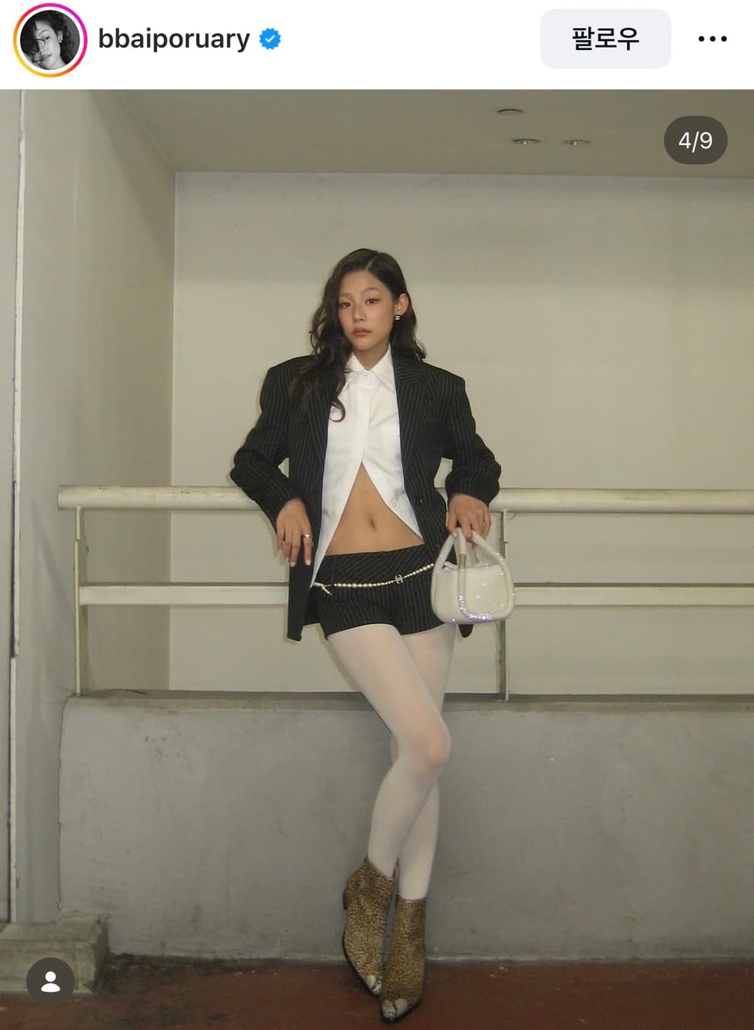 스컬프터 Tailored Belted Blazer, Micro Short 상품이미지1