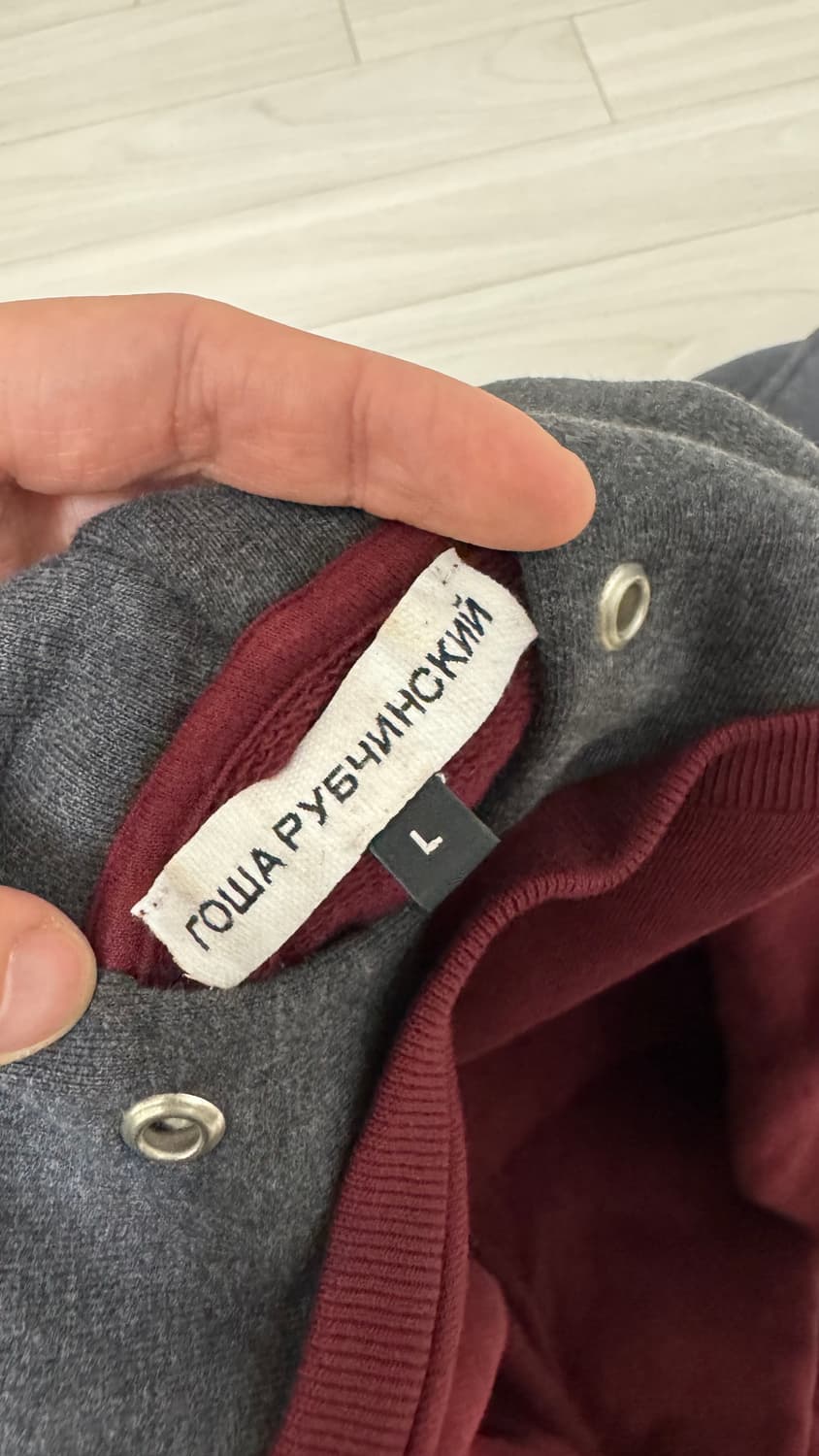 [L] 고샤루브친스키 리플렉티드 로고 콤보 레이어드 후드 버건디 상품이미지6