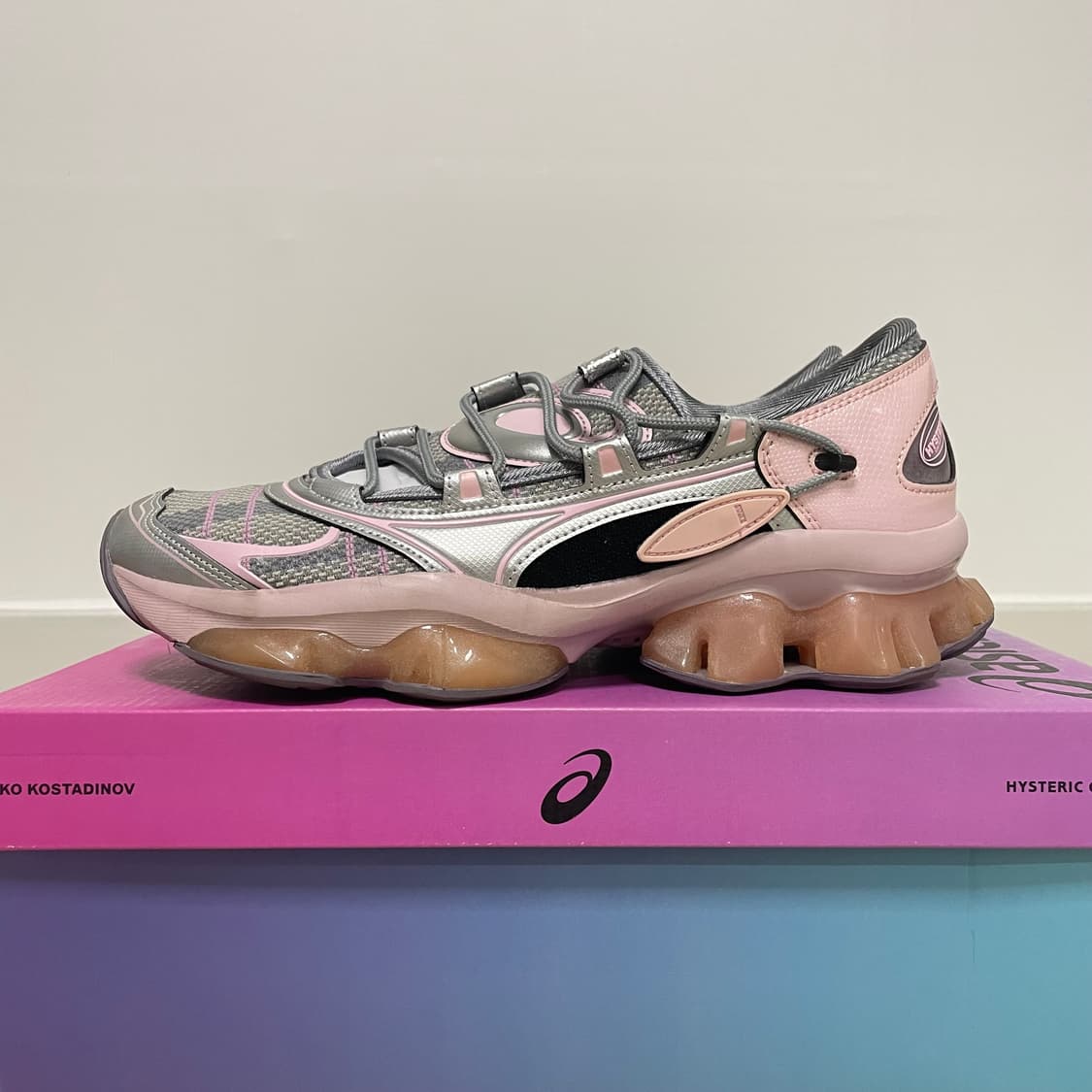 키코 코스타디노브 히스테릭 글래머 아식스 젤 퀀텀 상품이미지5