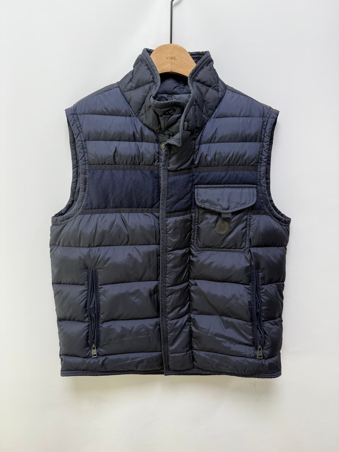 정품 몽클레어 아토스 패딩베스트 상품이미지1