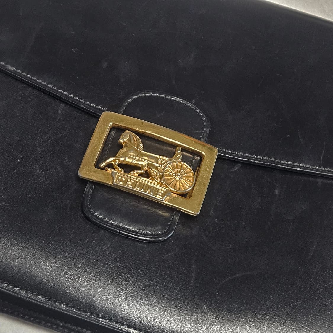 올드셀린 마차백 블랙/내부레드 상품이미지6