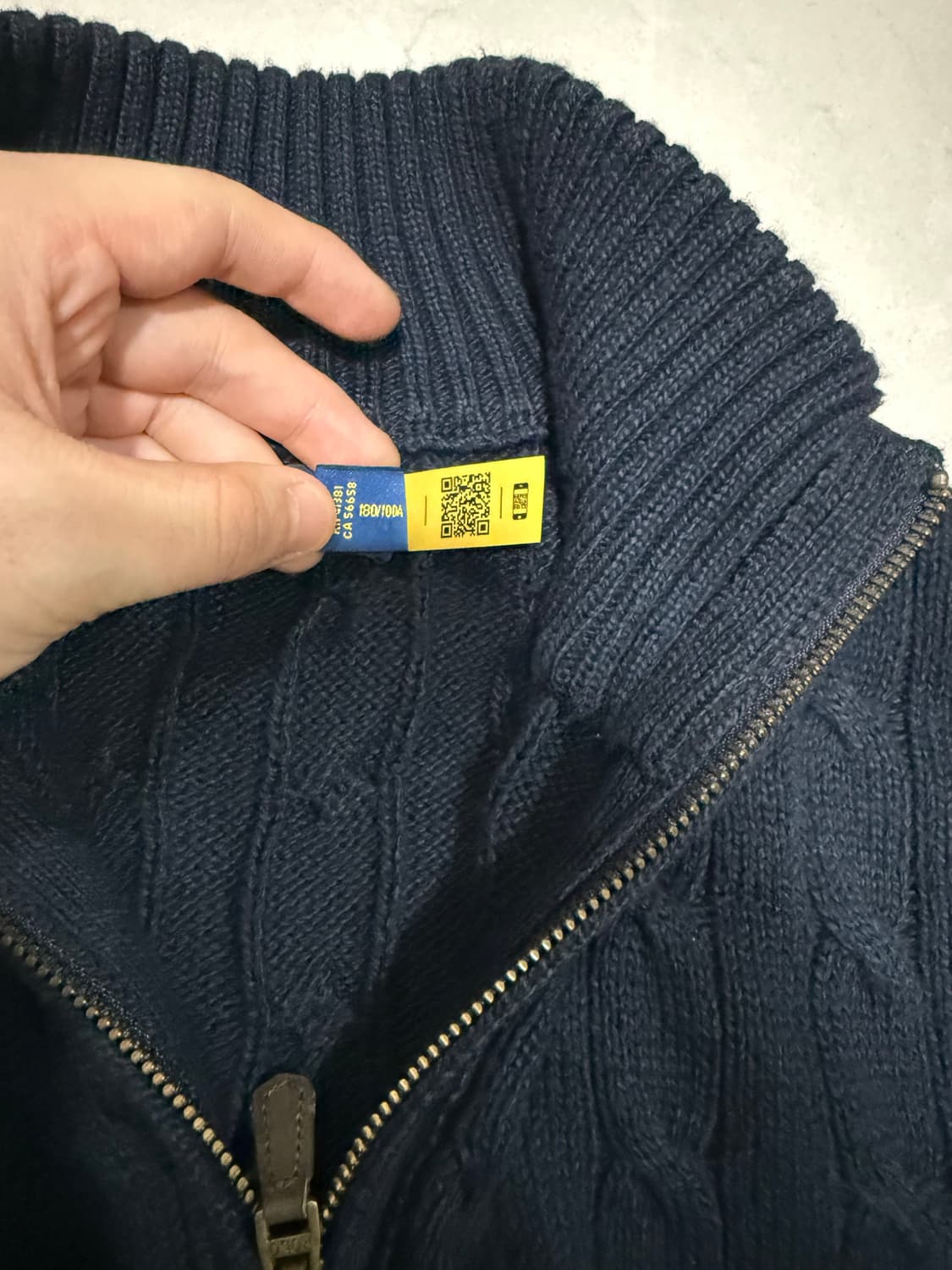 [당일출고,L]25년 신형 폴로 케이블 네이비 니트 집업 상품이미지3