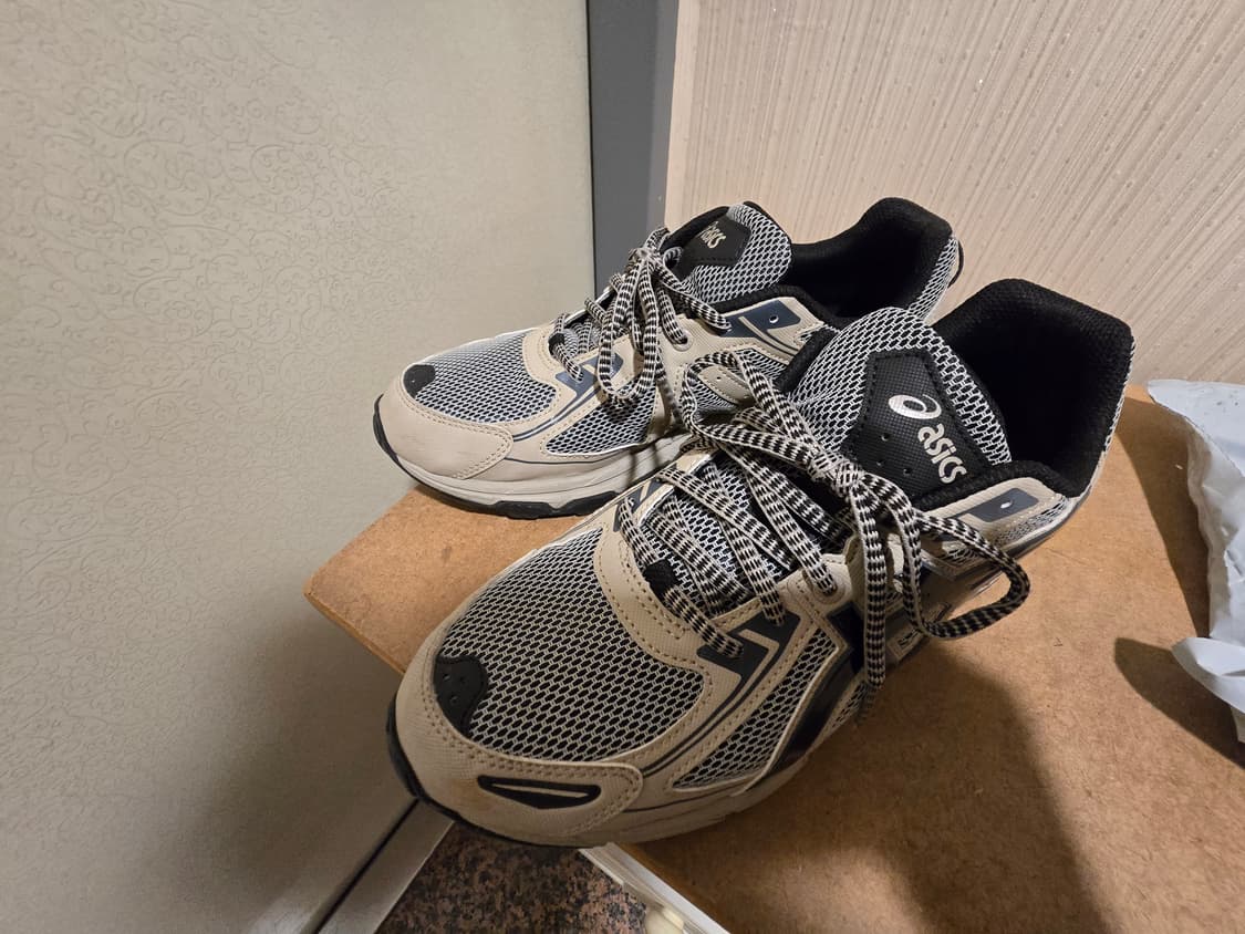 아식스 젤 벤쳐6 페더 그레이 블랙 270 상품이미지1