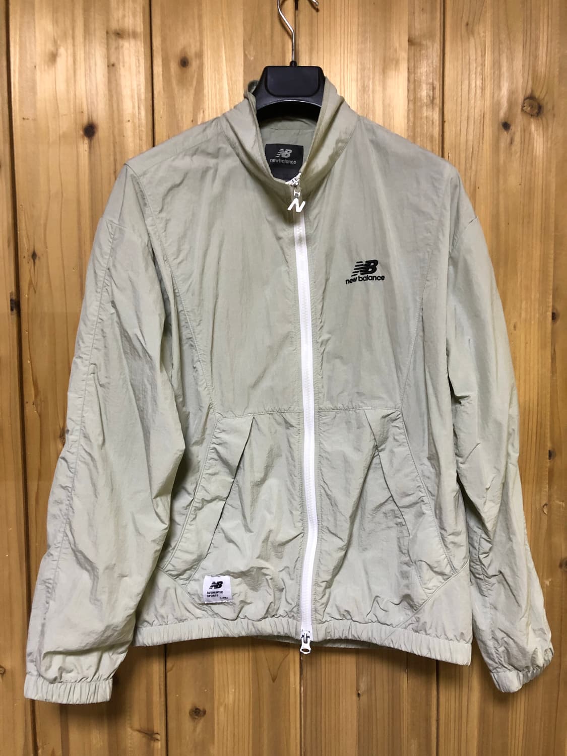 뉴발란스 바람막이 상품이미지1