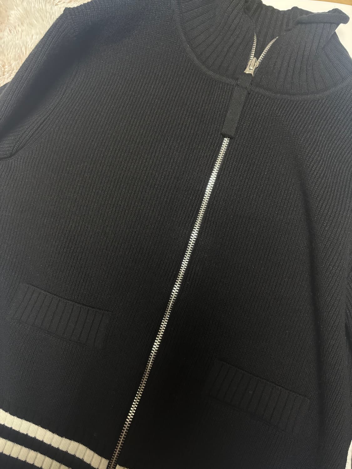 [당일출고,S사이즈] 마뗑킴 블랙 니트 가디건 집업 상품이미지5