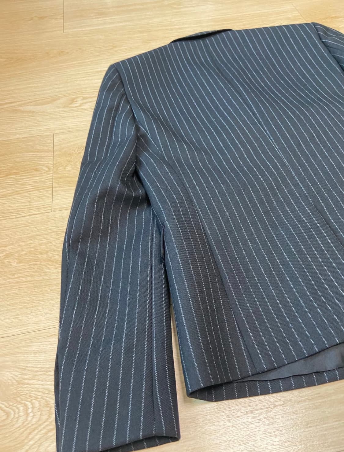 48 생로랑 FW19 핀스트라이프 블레이저 자켓 상품이미지4