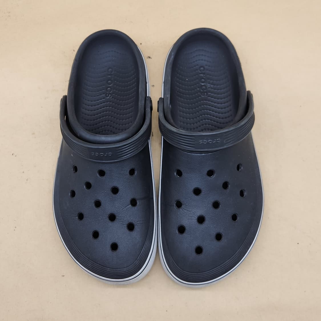 크록스 오프코트 클로그M9 270 상품이미지2