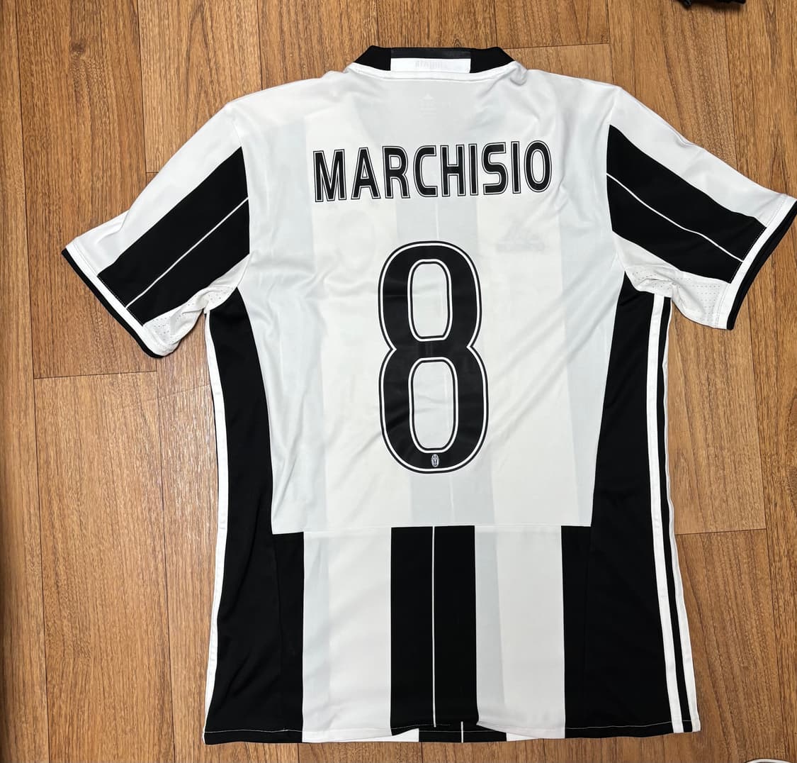 15-16 유벤투스 마르키시오 유니폼 상품이미지2