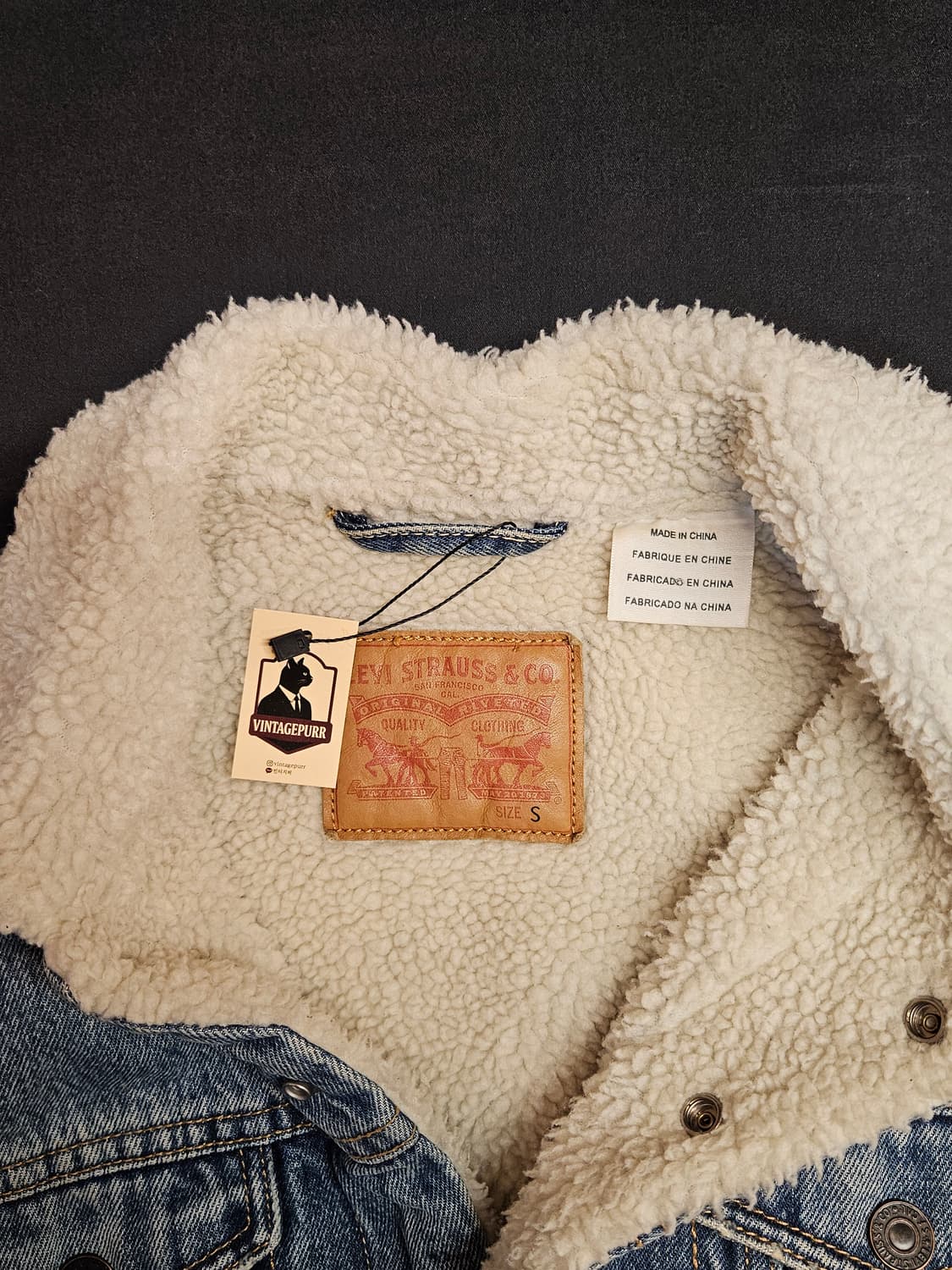 Levi’s Sherpa Trucker Jacket 상품이미지3