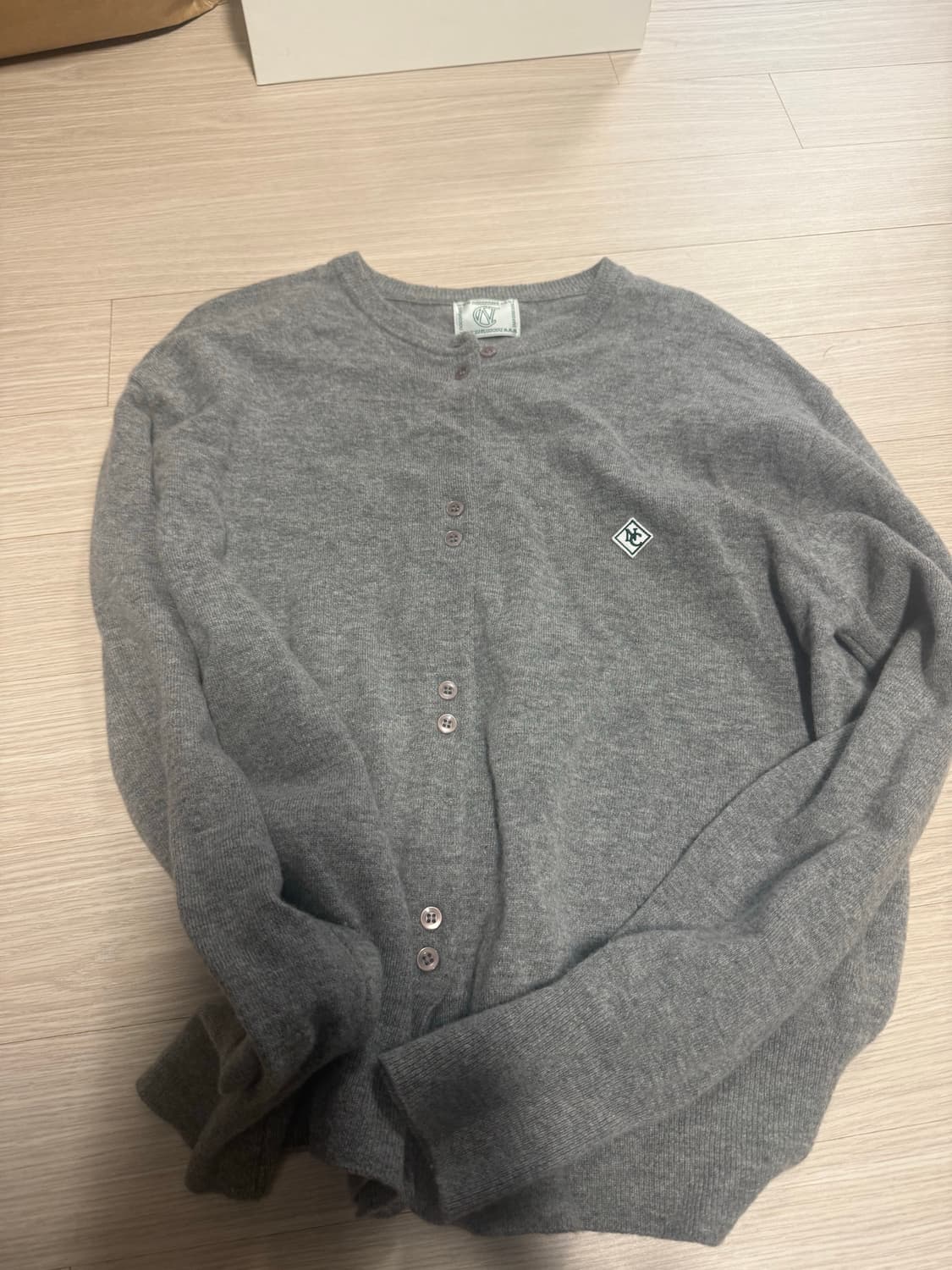 노콘텐츠 캐시미어 울 버튼 가디건 그레이 상품이미지3