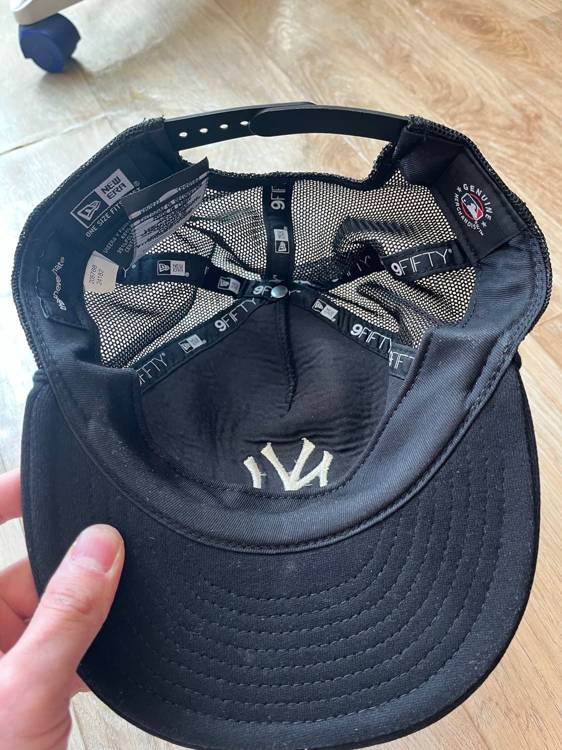 디네댓 뉴에라 트러커 캡 판매합니다 상품이미지5