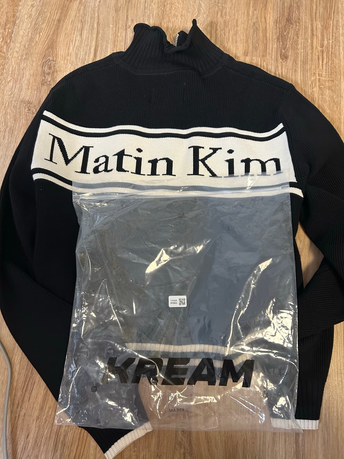 (미개봉) 마뗑킴 가디건 상품이미지1
