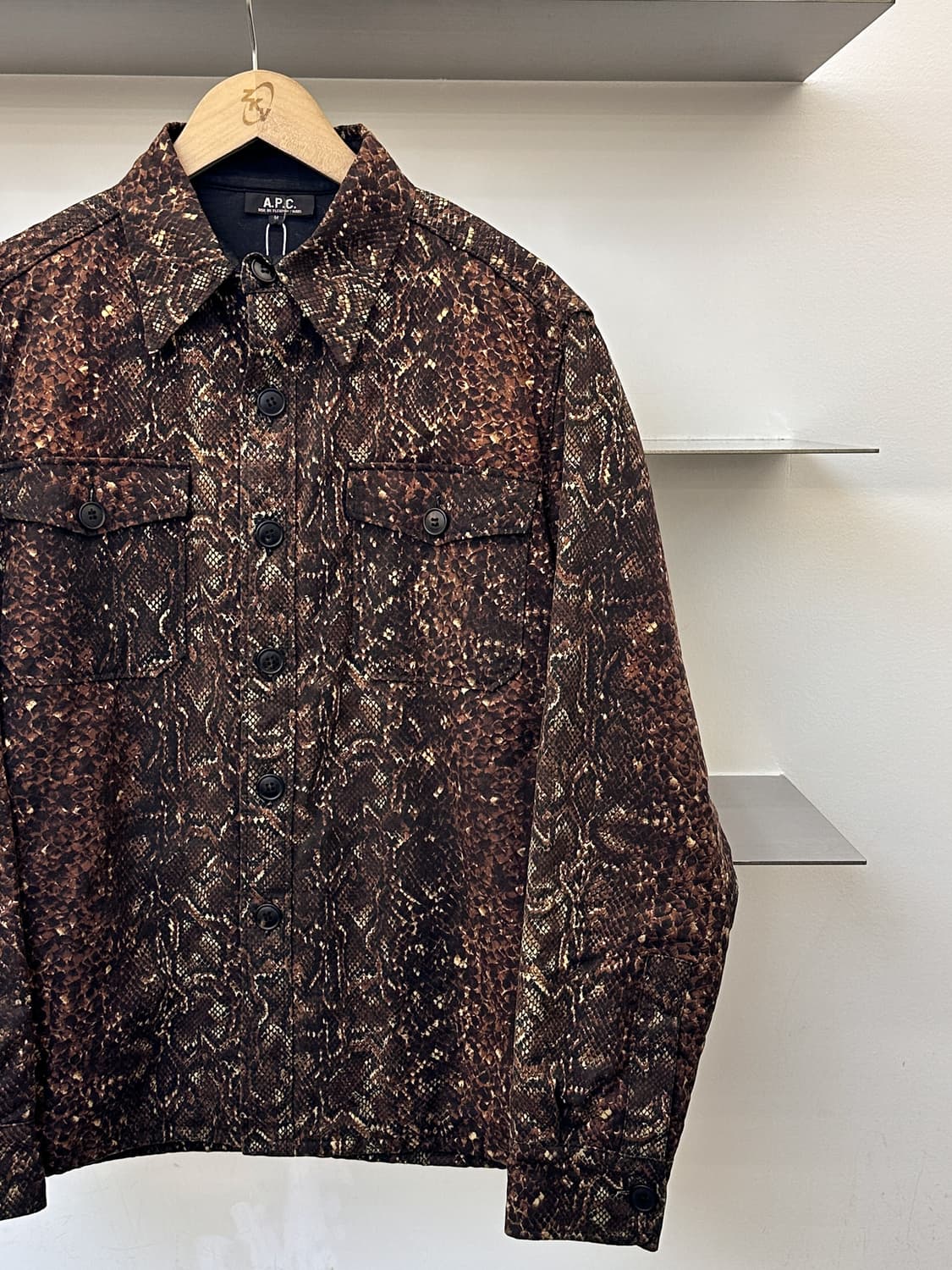 아페쎄 스네이크스킨 프린티드 왁스드 자켓 상품이미지2