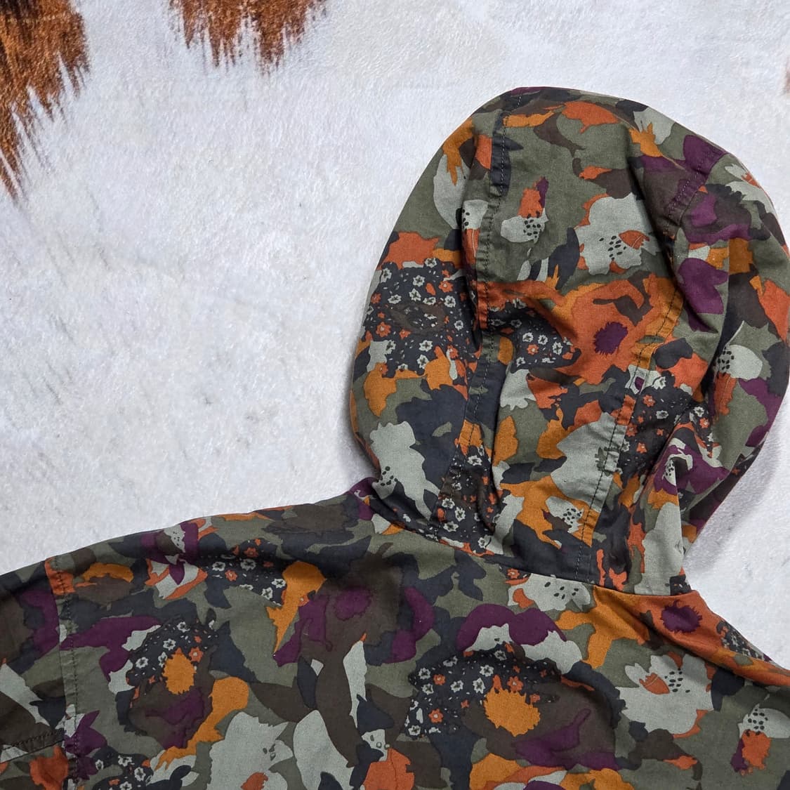 썰스데이 아일랜드 플라워 카모 야상 자켓 상품이미지5