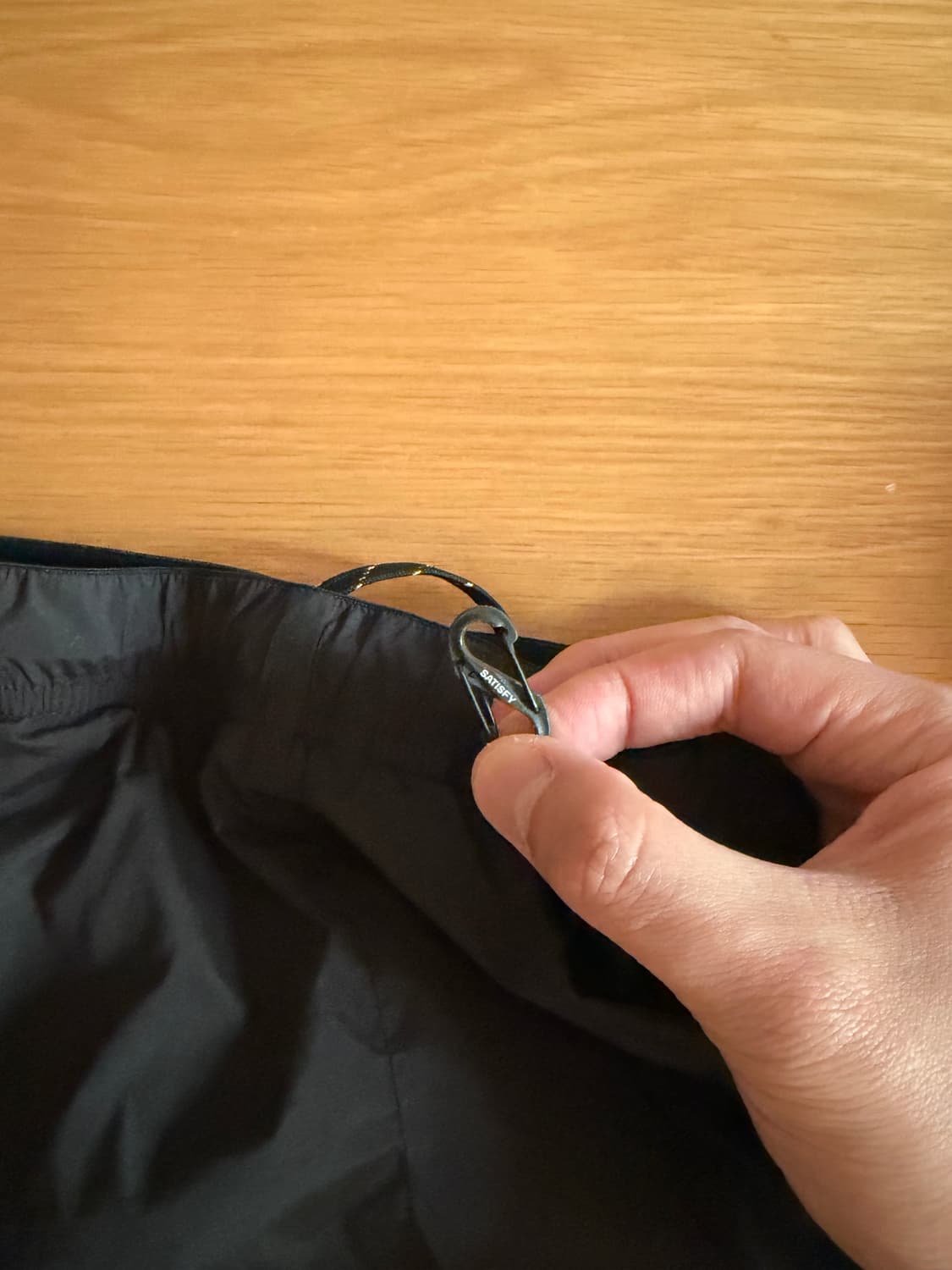 새티스파이 satisfy 테크실크 8인치 블랙 L사이즈 상품이미지5