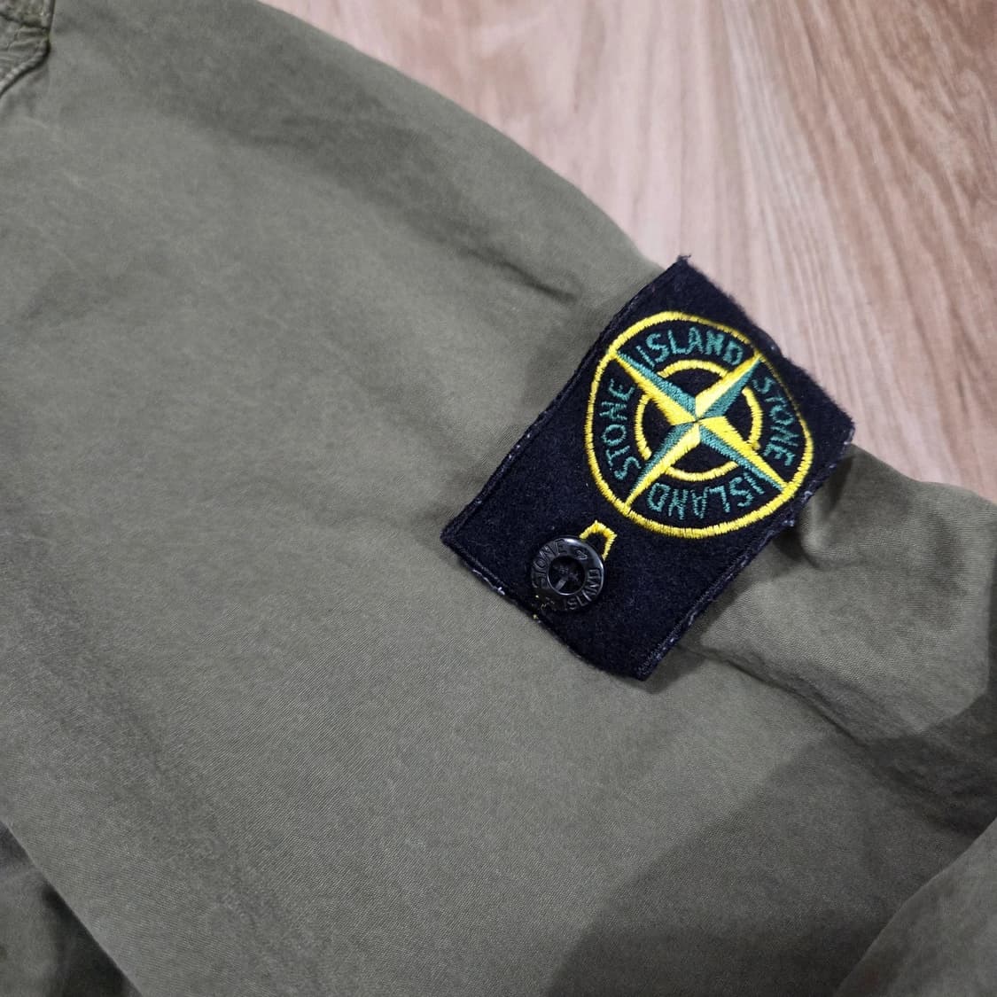 스톤 아일랜드 올드 이펙트 오버셔츠 상품이미지4