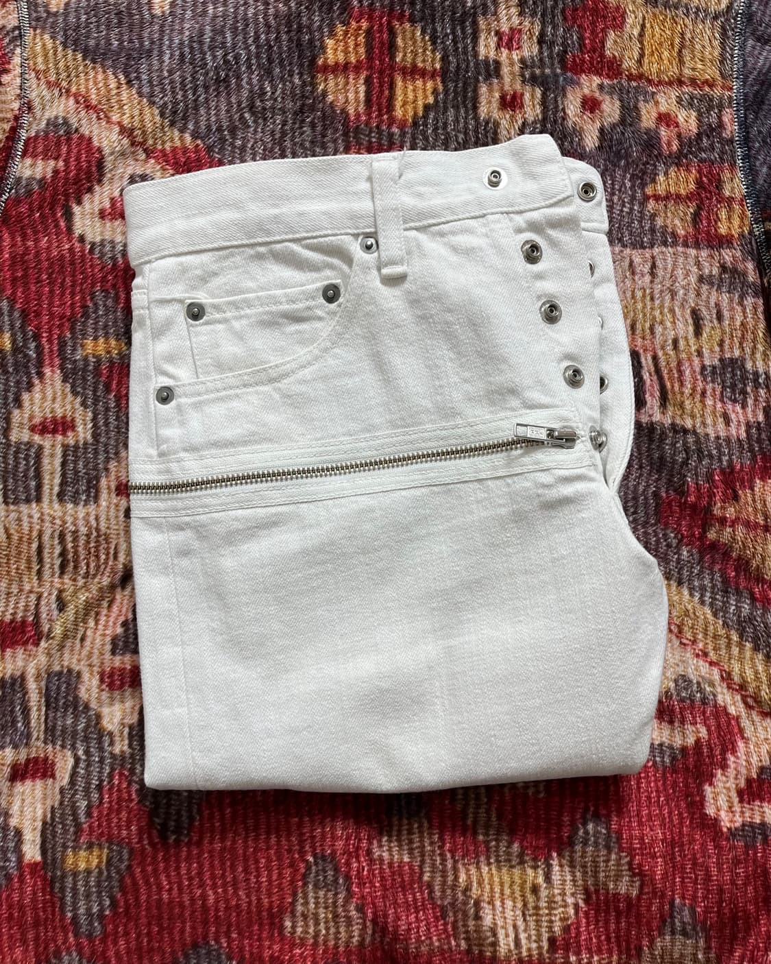 Talking About The Abstraction 지퍼 팬츠 화이트 상품이미지1