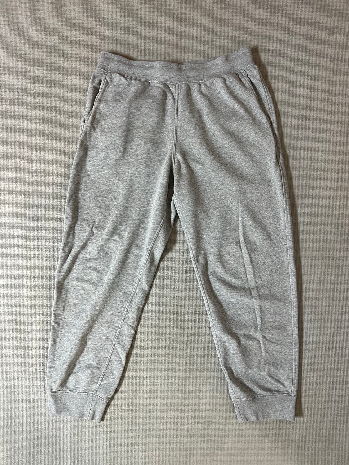 무료배송 - 유니클로 스웨트 팬츠(그레이) L 32-34 상품이미지1