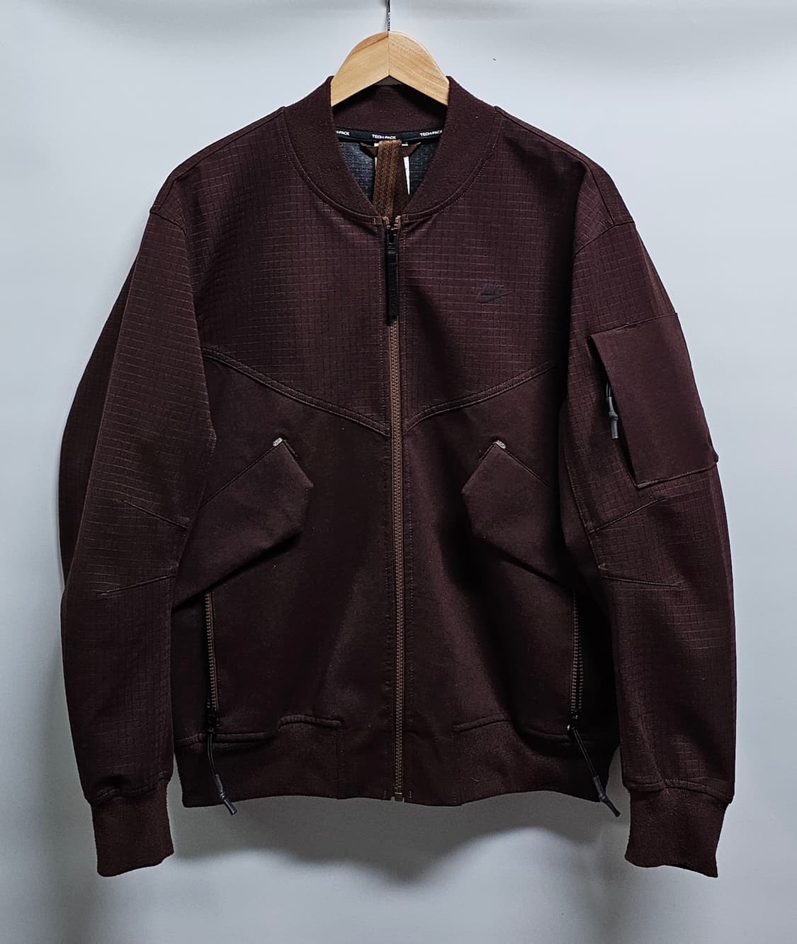 나이키 테크팩 언라인드 봄버자켓 M 상품이미지1