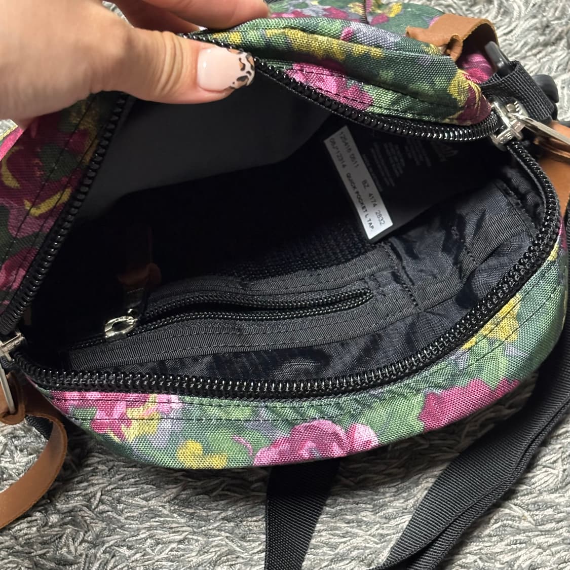 Gregory Quick Pocket flower bag 그레고리 가방 상품이미지4
